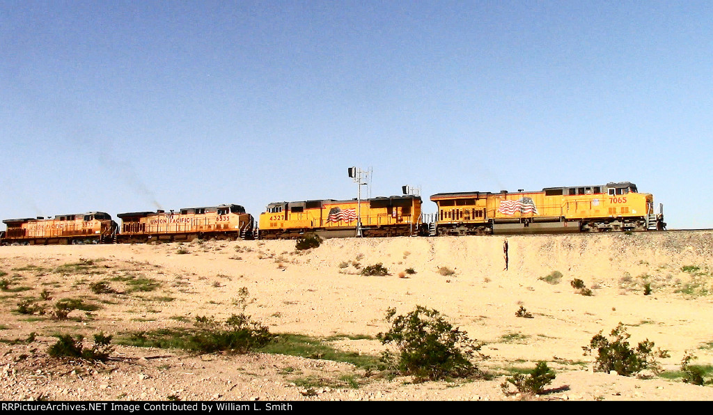 EB Manifest Frt at Erie NV W-Pshr -3